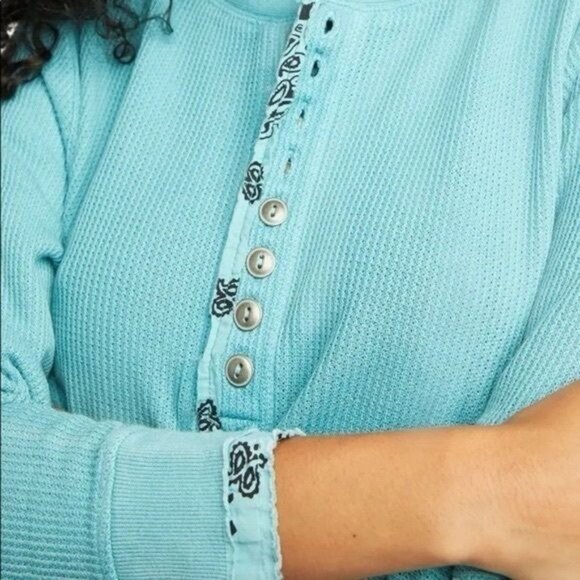 NWT Free People Aqua Henley Distressed Relaxed Thermal |  Coastal Boho Grunge M - Picture 3 of 16